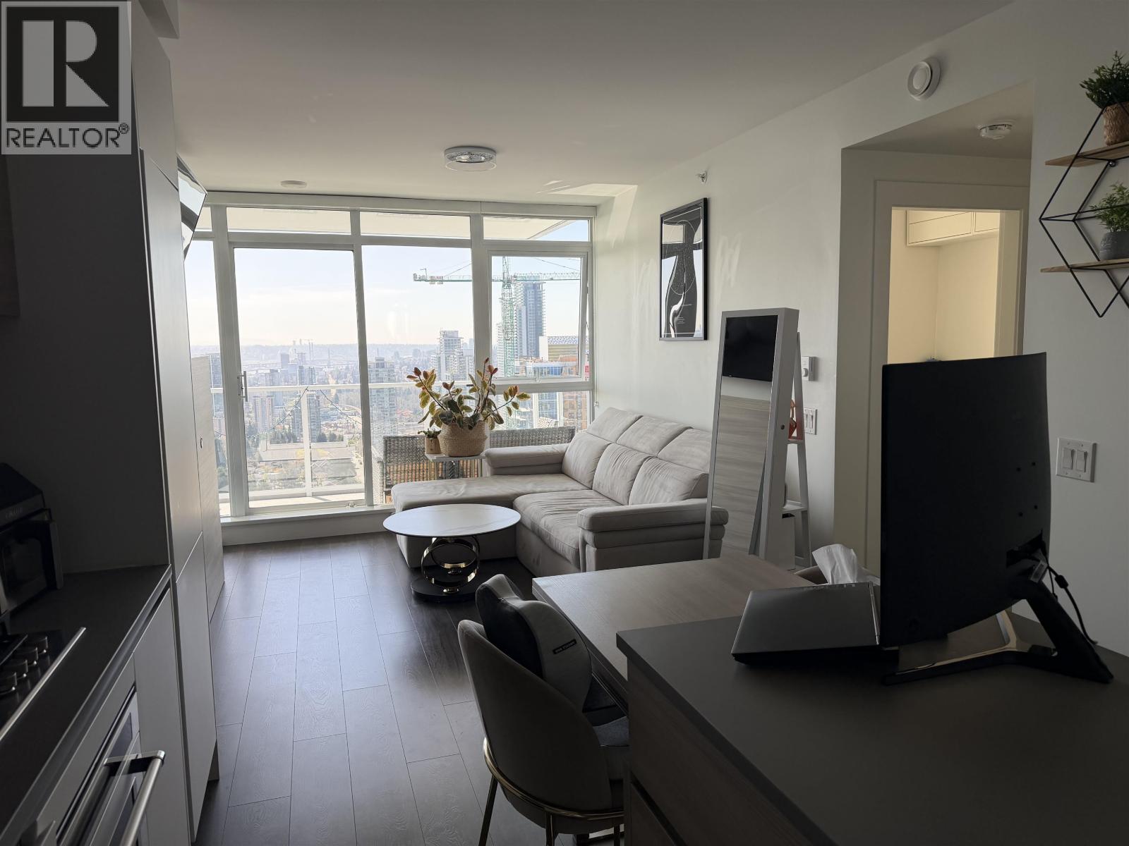 2706 657 Whiting Way, Coquitlam, British Columbia  V3J 0J6 - Photo 4 - R3116793