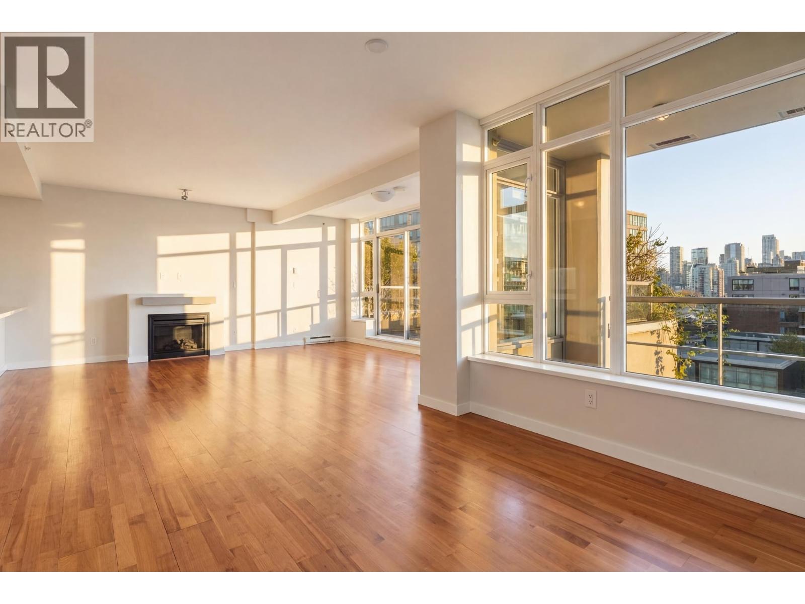 705 2055 Yukon Street, Vancouver, British Columbia  V5Y 4B7 - Photo 2 - R3116799