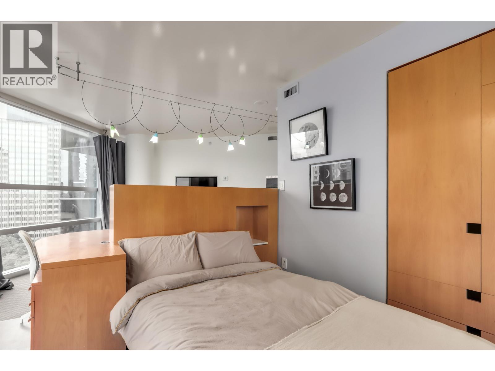 1404 1050 Burrard Street, Vancouver, British Columbia  V6Z 2S3 - Photo 13 - R3116802