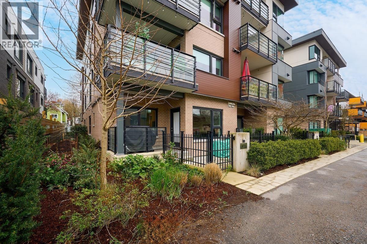 103 2666 Duke Street, Vancouver, British Columbia  V5R 4S9 - Photo 2 - R3116806