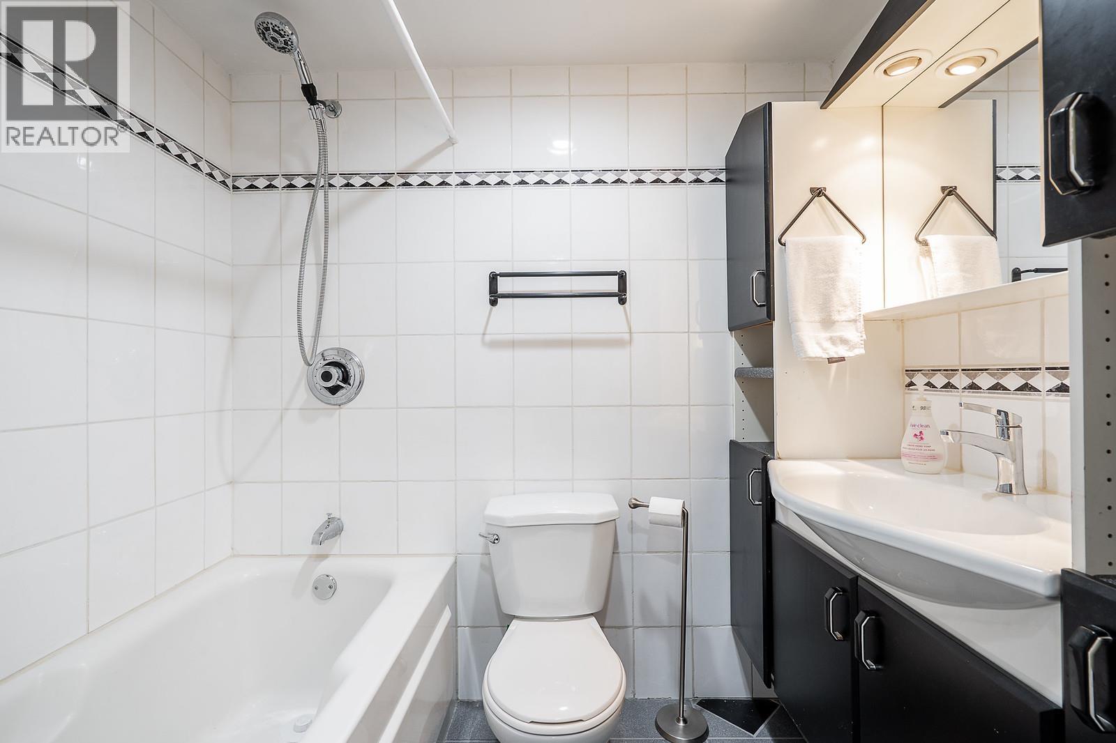 207 110 Seventh Street, New Westminster, British Columbia  V3M 5W5 - Photo 14 - R3116852