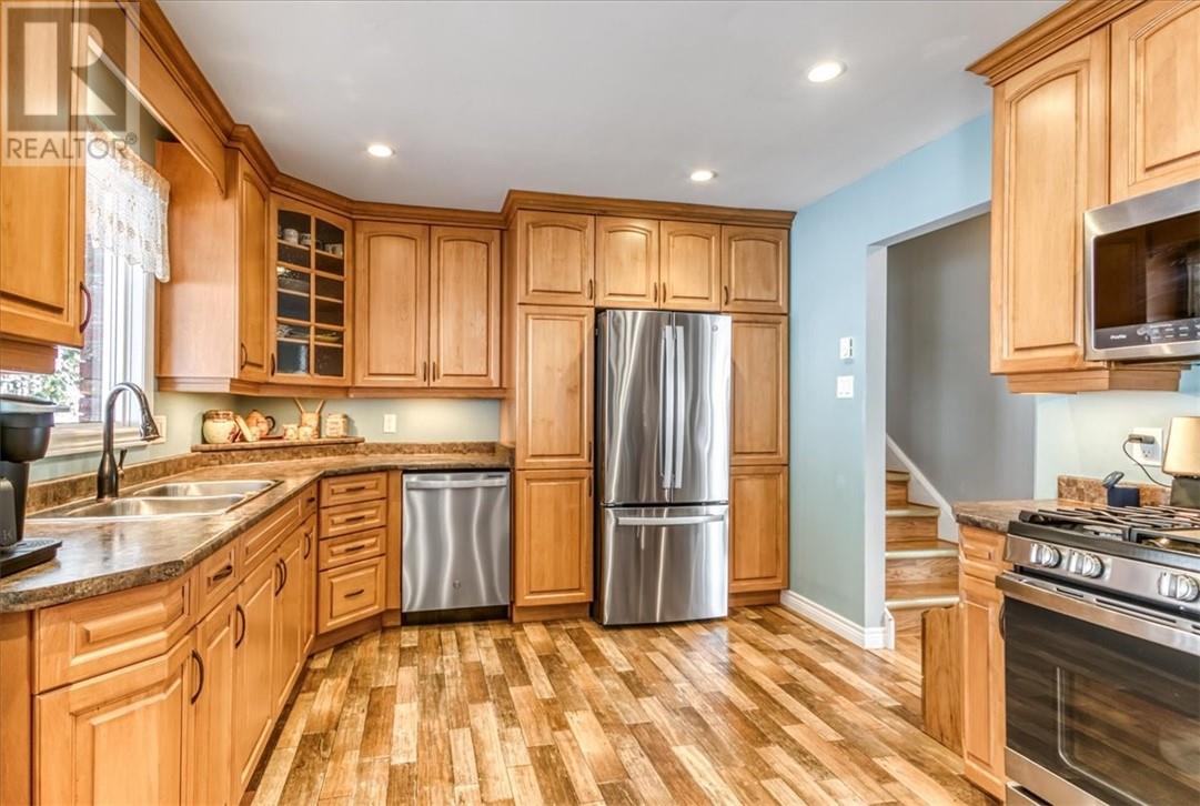 51 Kathryn Crescent, North Bay, Ontario  P1B 8P5 - Photo 4 - 2126449