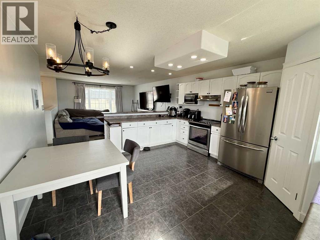 106 Atkinson Lane, Fort Mcmurray, Alberta  t9j 1g8 - Photo 4 - A2303708