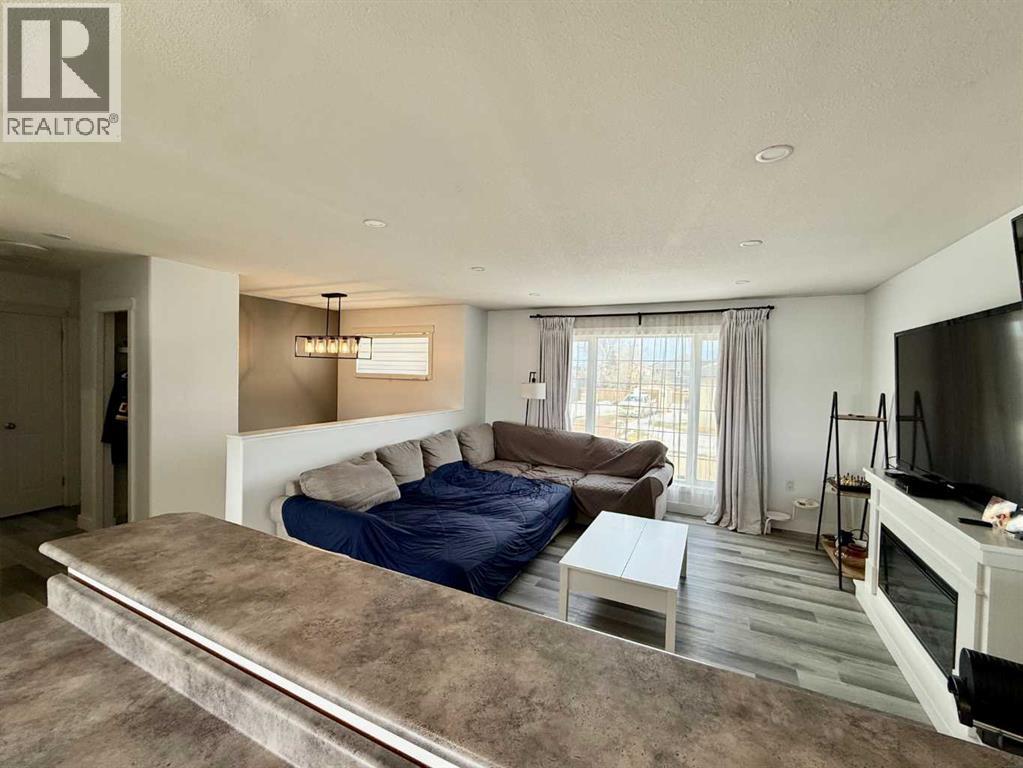 106 Atkinson Lane, Fort Mcmurray, Alberta  t9j 1g8 - Photo 5 - A2303708