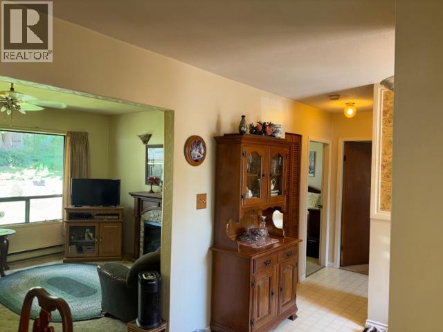 14987 Saltery Road, Powell River, British Columbia  V8A 0N3 - Photo 11 - 19836