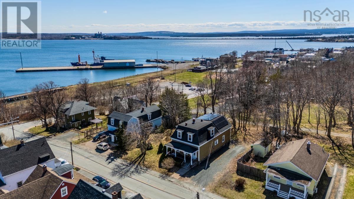 89 Welsford Street, Pictou, Nova Scotia  B0K 1H0 - Photo 3 - 202608713