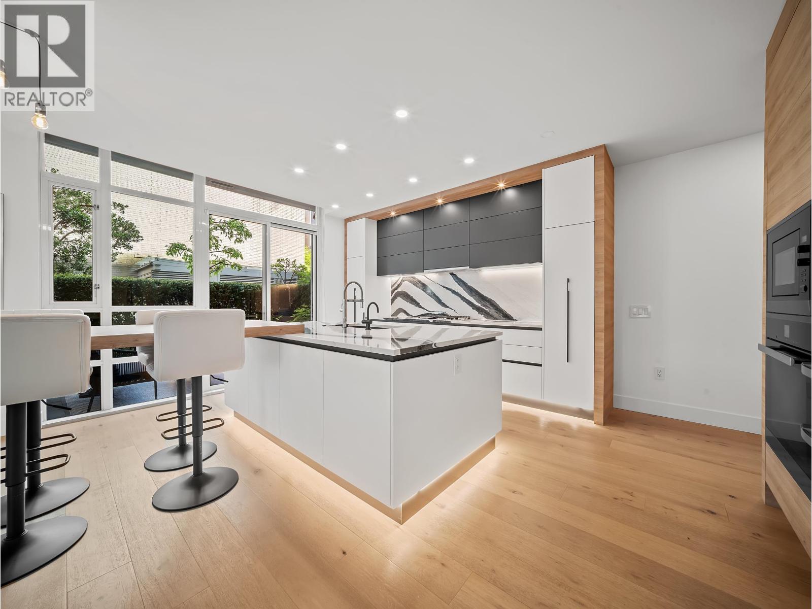 180 Athletes Way, Vancouver, British Columbia  V5Y 0B5 - Photo 12 - R3116794