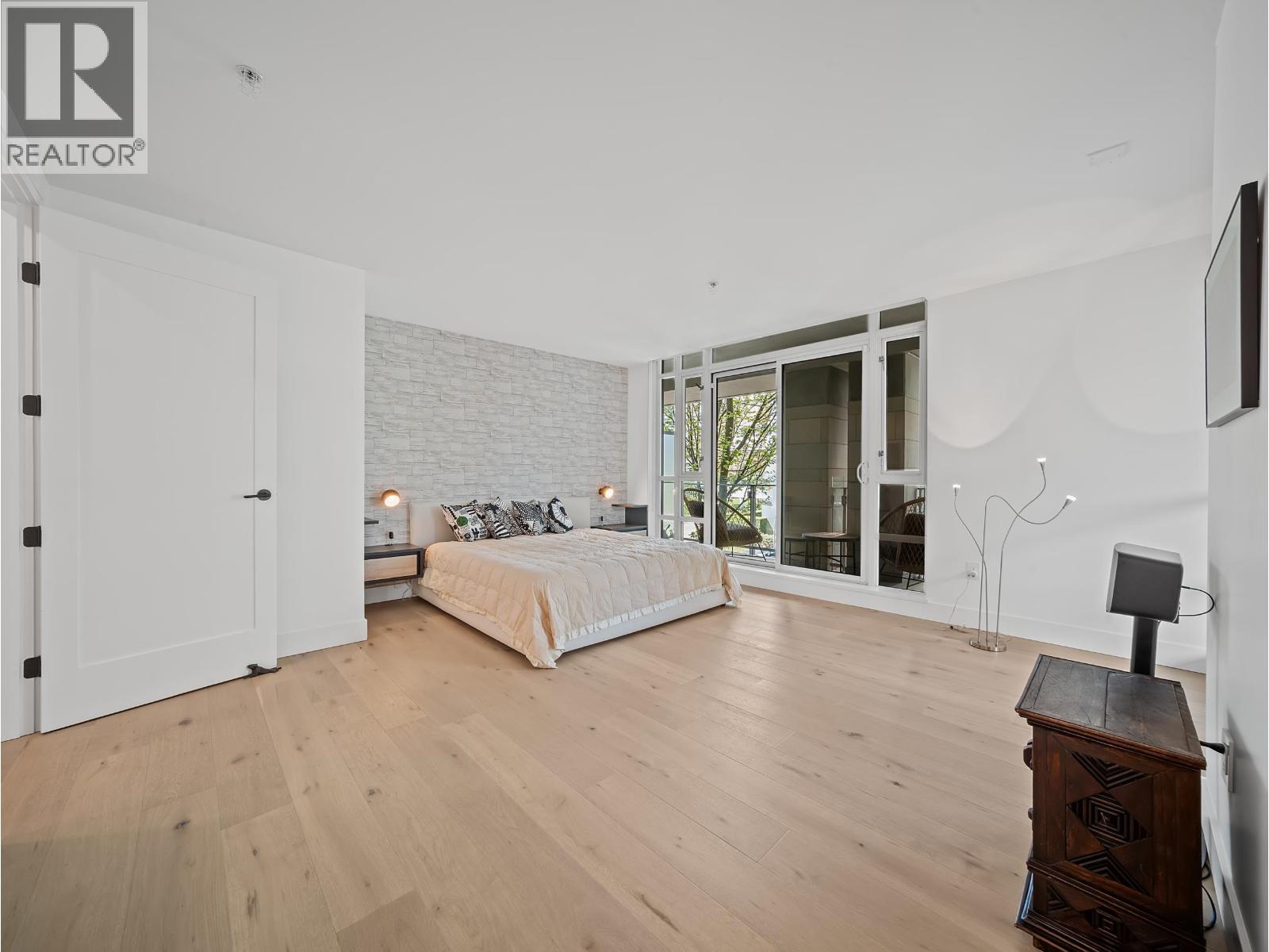 180 Athletes Way, Vancouver, British Columbia  V5Y 0B5 - Photo 15 - R3116794