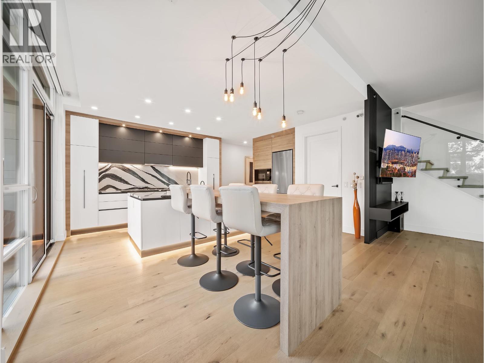 180 Athletes Way, Vancouver, British Columbia  V5Y 0B5 - Photo 8 - R3116794