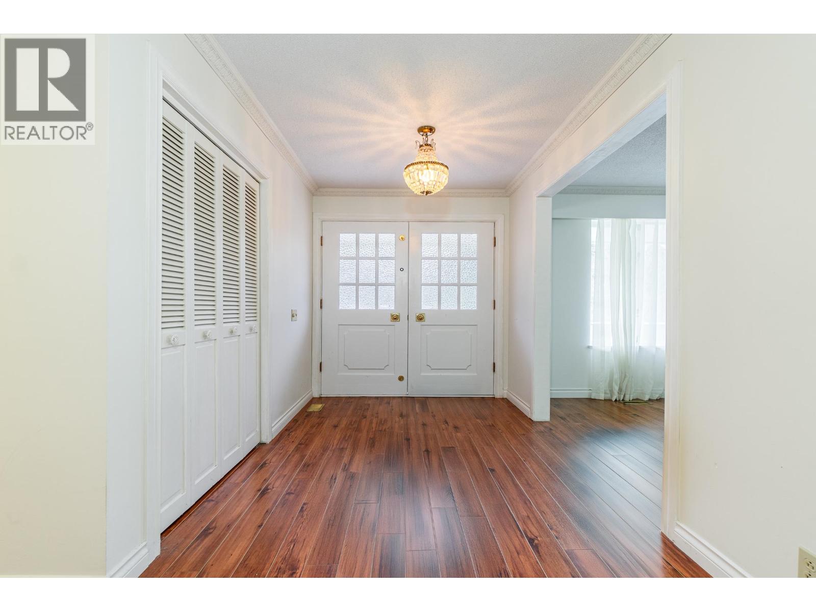 5725 Cranley Drive, West Vancouver, British Columbia  V7V 4B3 - Photo 3 - R3116830