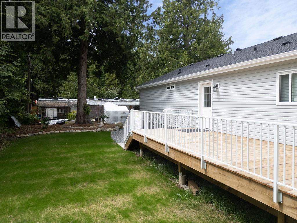 11 1416 North Road, Gibsons, British Columbia  V0N 1V1 - Photo 8 - R3116843