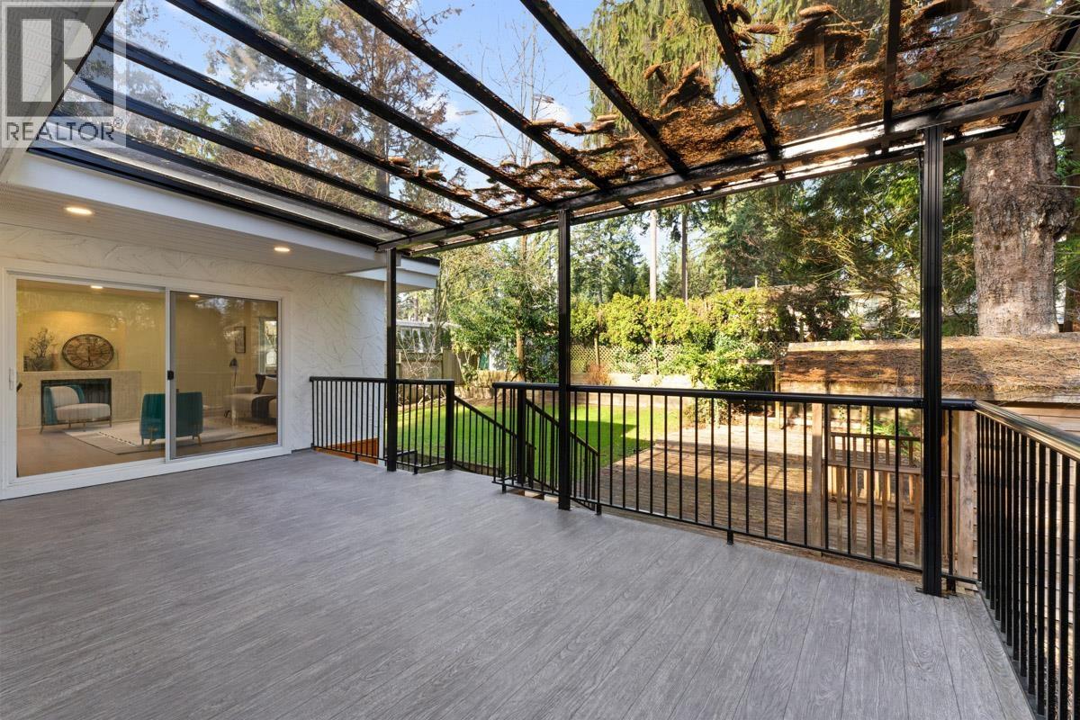 2518 Swinburne Avenue, North Vancouver, British Columbia  V7H 1L5 - Photo 3 - R3116845