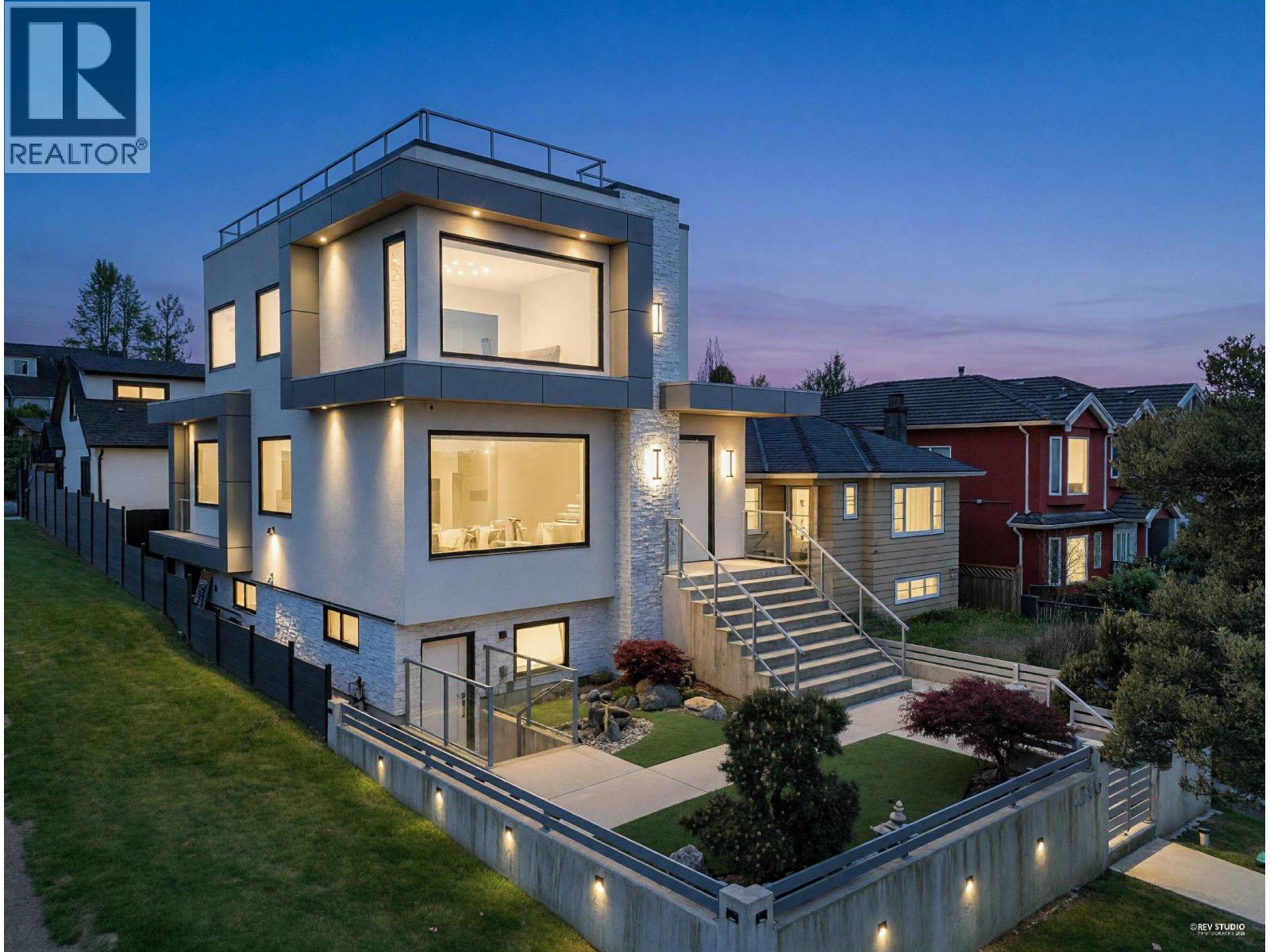 2796 E 4TH AVENUE, vancouver, British Columbia