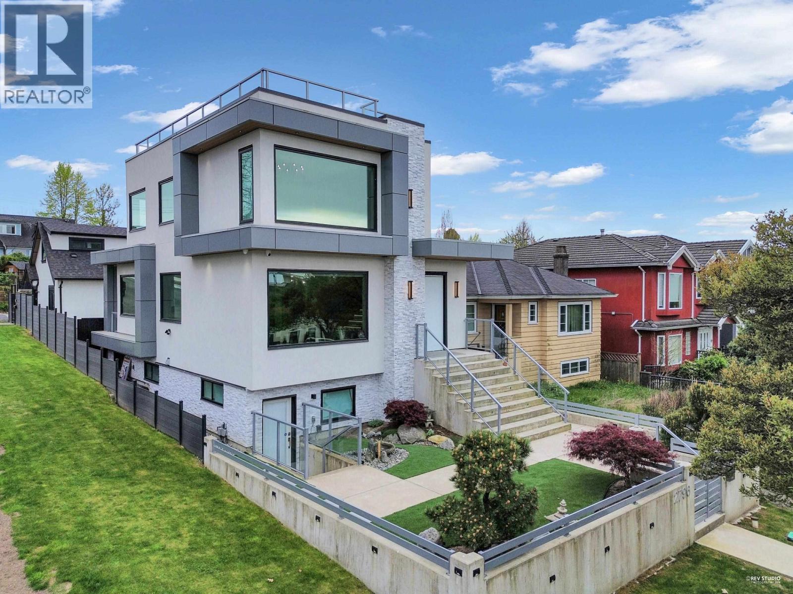 2796 E 4th Avenue, Vancouver, British Columbia  V5M 1K6 - Photo 2 - R3116855