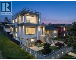 2796 E 4TH AVENUE, Vancouver, British Columbia