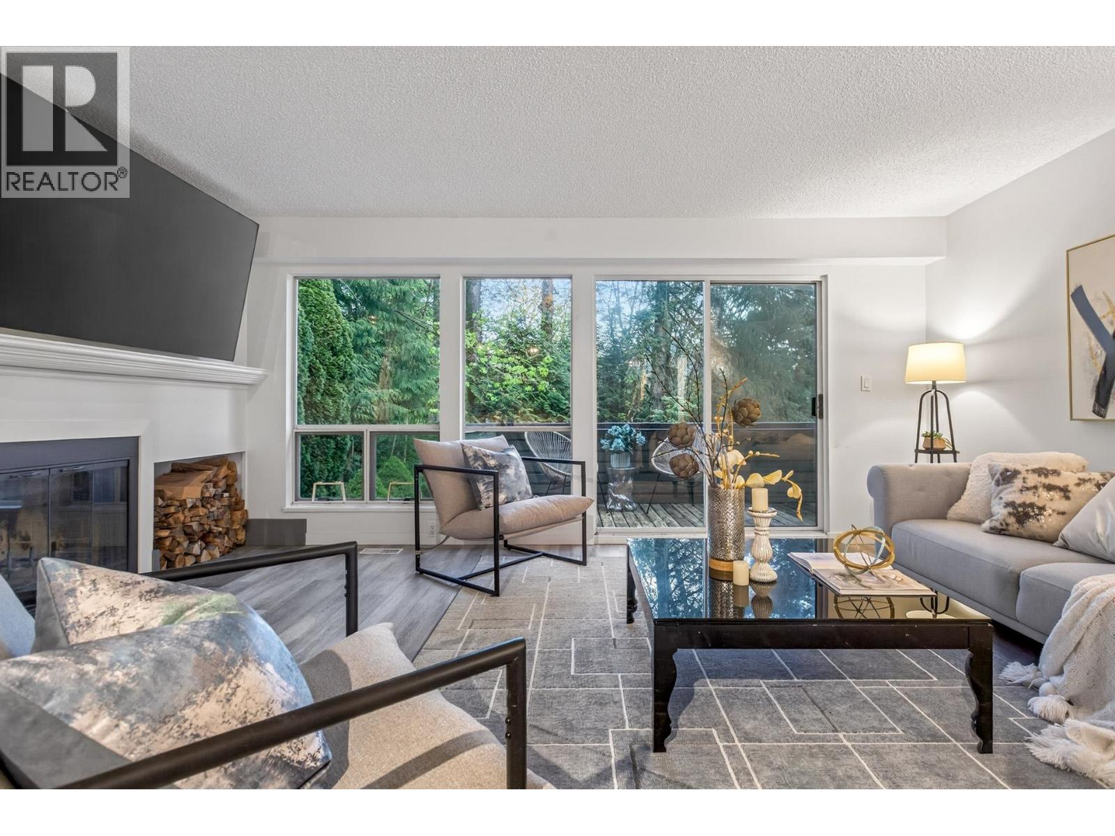 8218 Forest Grove Drive, Burnaby, British Columbia  V5A 4G9 - Photo 2 - R3116771