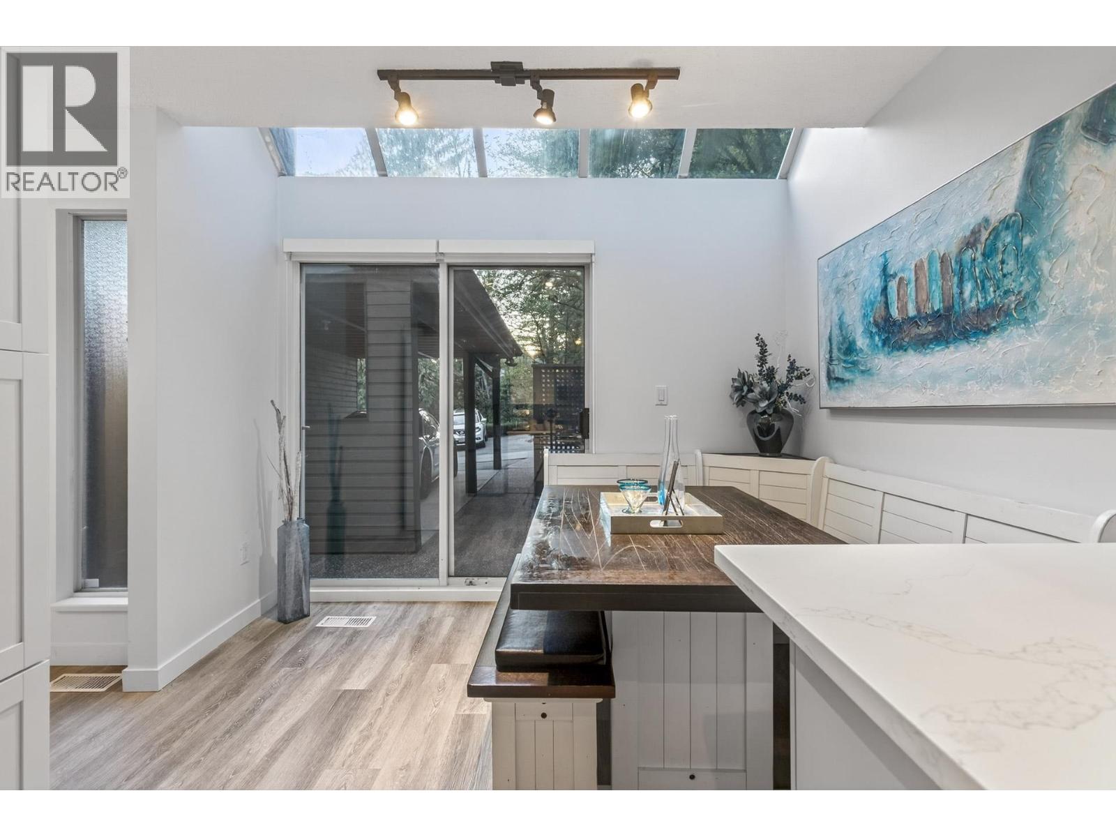 8218 Forest Grove Drive, Burnaby, British Columbia  V5A 4G9 - Photo 16 - R3116771