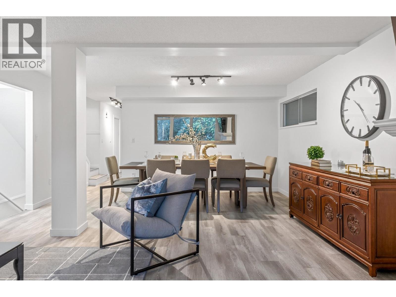 8218 Forest Grove Drive, Burnaby, British Columbia  V5A 4G9 - Photo 11 - R3116771