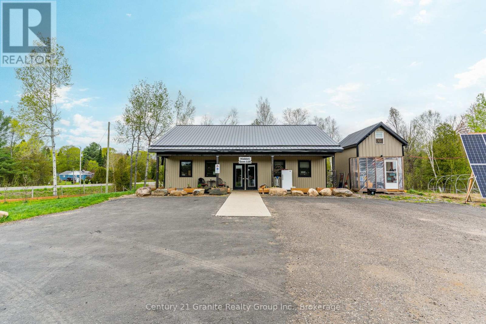 9734 HIGHWAY 118 W, Algonquin Highlands, Ontario