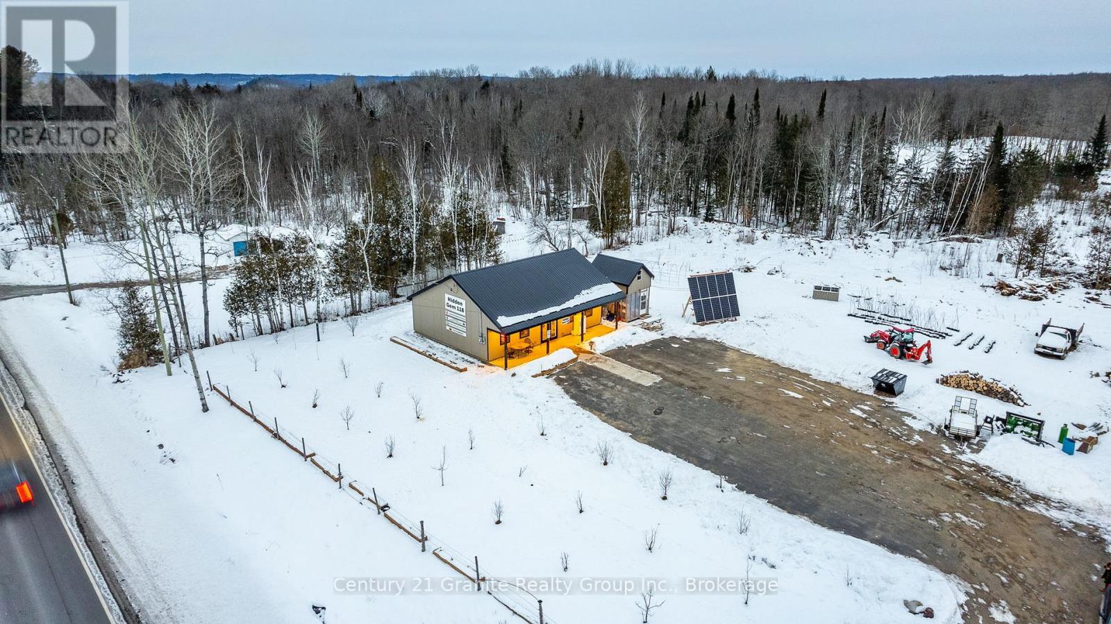 9734 Highway 118 W, Algonquin Highlands, Ontario  K0M 1J2 - Photo 5 - X13054416