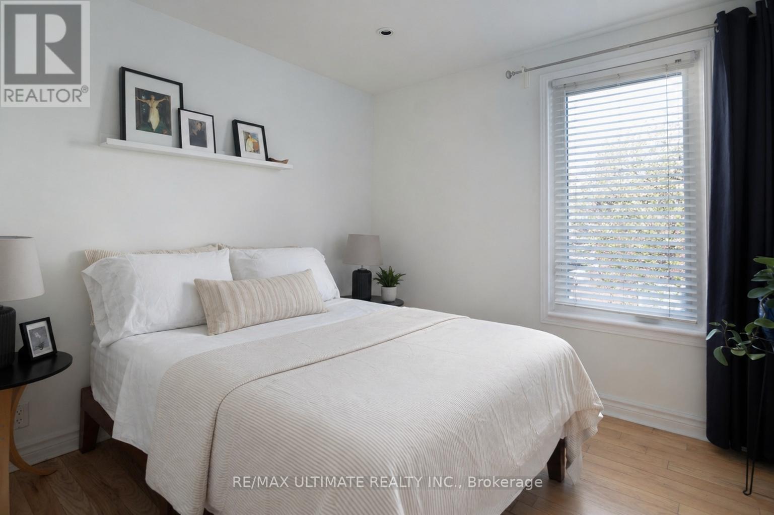 32 Lindsey Avenue, Toronto, Ontario  M6H 1E1 - Photo 15 - C13054368