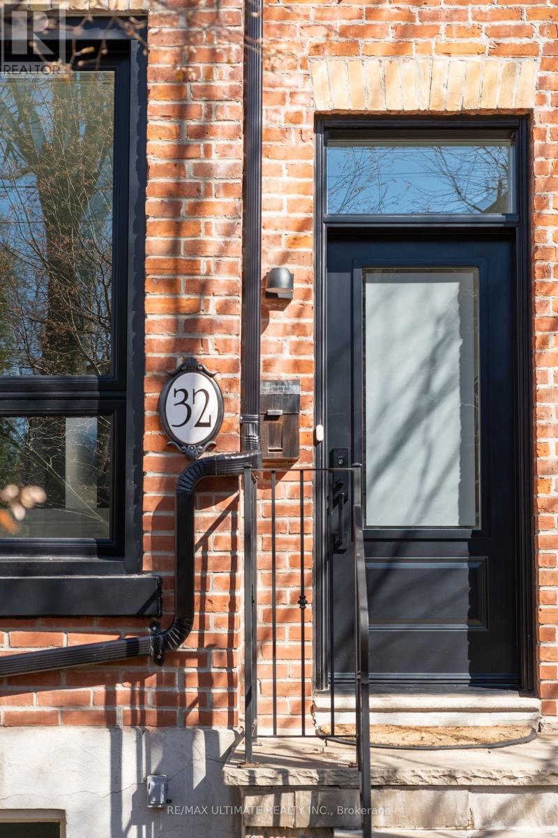 32 Lindsey Avenue, Toronto, Ontario  M6H 1E1 - Photo 29 - C13054368