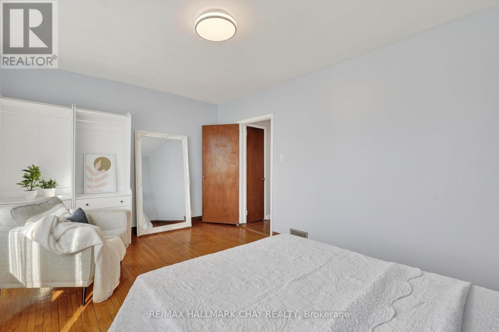 78 Clovelly Avenue, Toronto, Ontario  M6E 2E6 - Photo 22 - C13054428