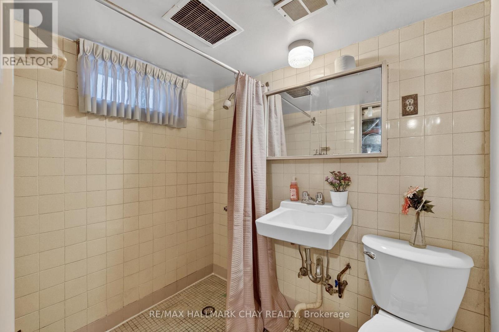 78 Clovelly Avenue, Toronto, Ontario  M6E 2E6 - Photo 29 - C13054428