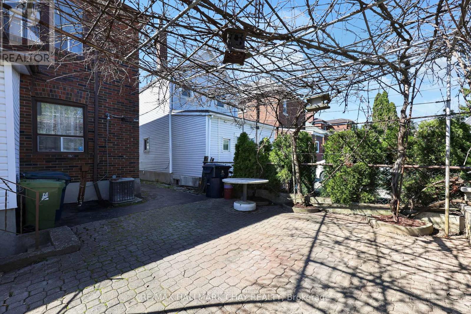 78 Clovelly Avenue, Toronto, Ontario  M6E 2E6 - Photo 34 - C13054428