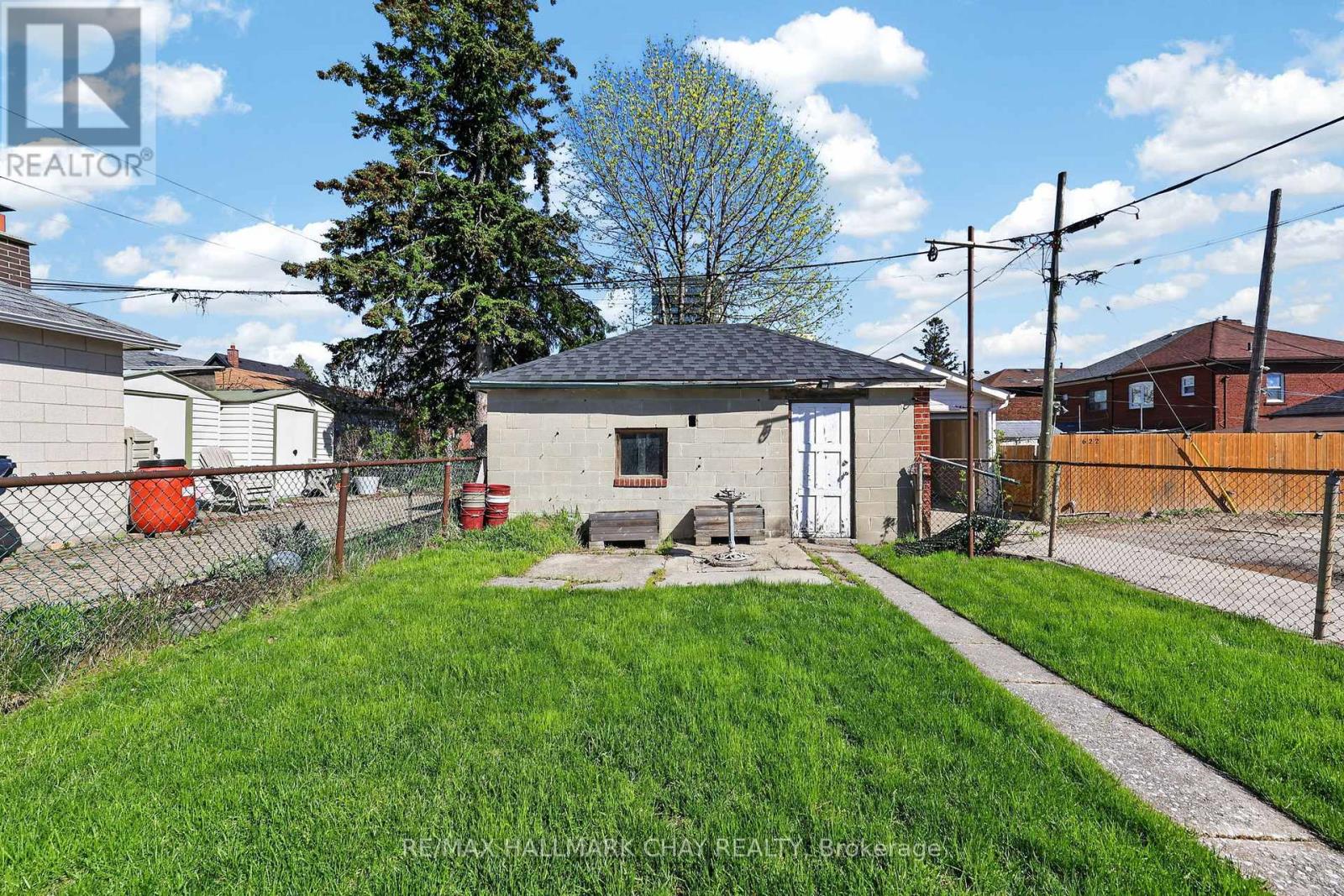 78 Clovelly Avenue, Toronto, Ontario  M6E 2E6 - Photo 37 - C13054428