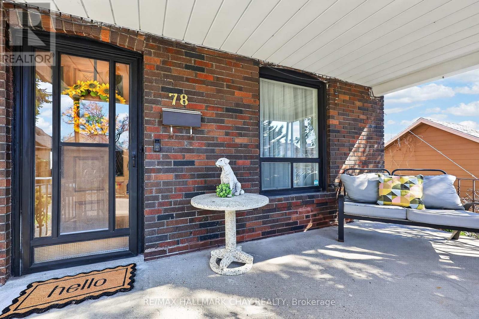 78 Clovelly Avenue, Toronto, Ontario  M6E 2E6 - Photo 5 - C13054428