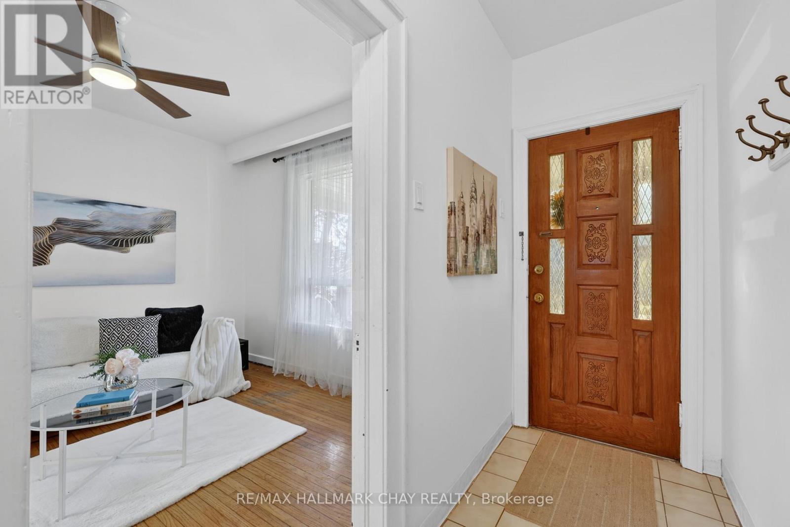 78 Clovelly Avenue, Toronto, Ontario  M6E 2E6 - Photo 6 - C13054428