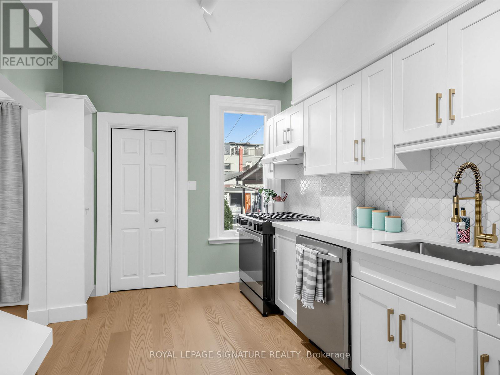 29 Grace Street, Toronto, Ontario  M6J 2S4 - Photo 13 - C13054440