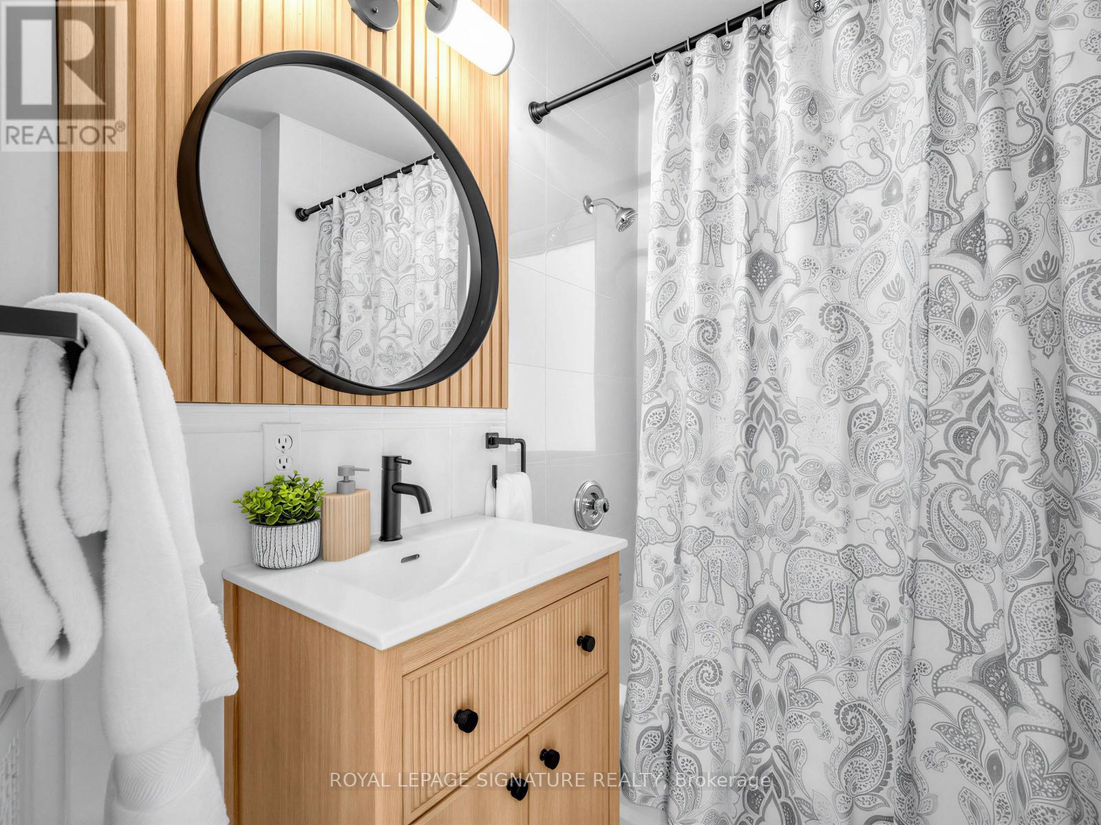 29 Grace Street, Toronto, Ontario  M6J 2S4 - Photo 18 - C13054440