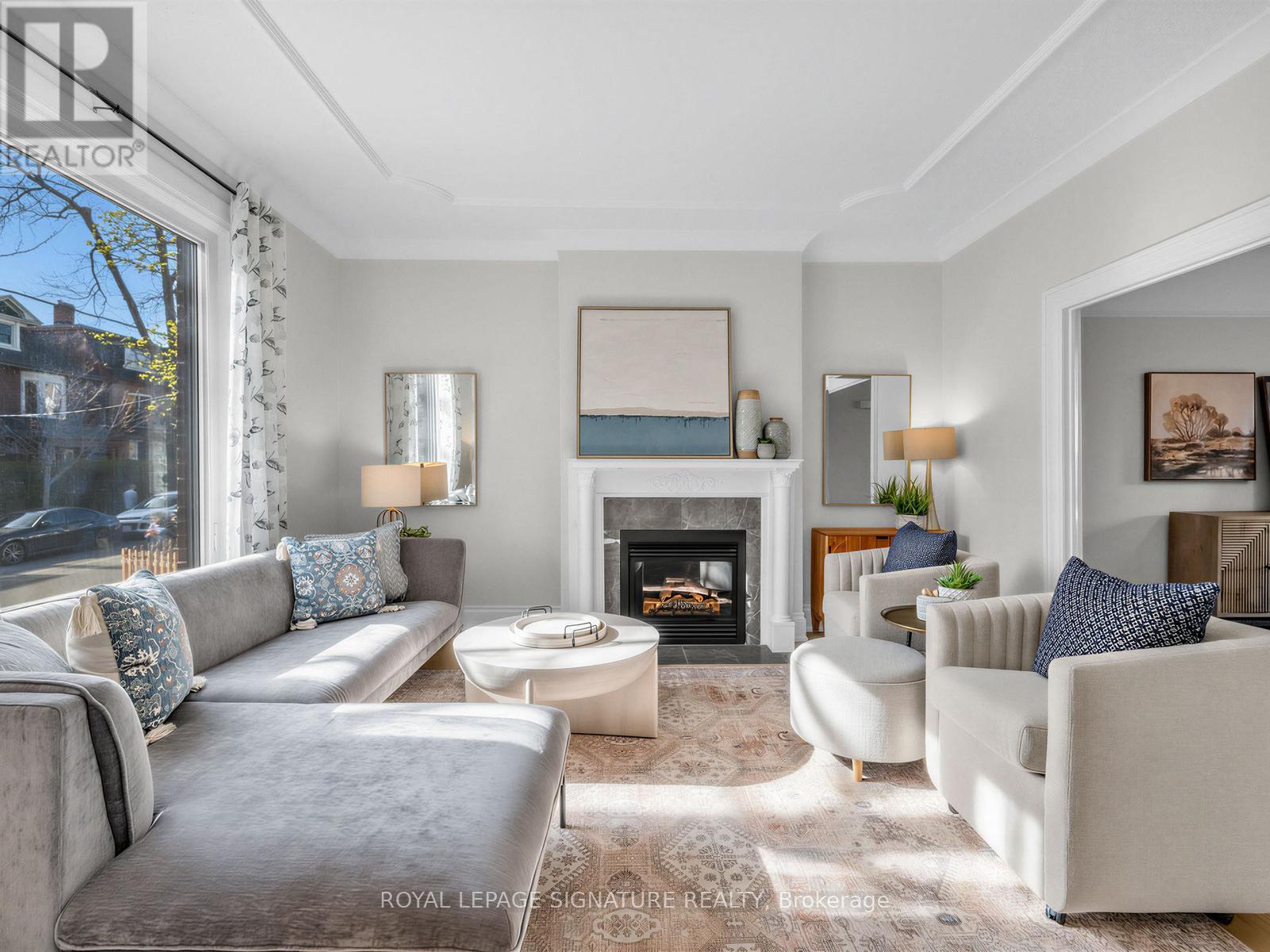 29 Grace Street, Toronto, Ontario  M6J 2S4 - Photo 4 - C13054440