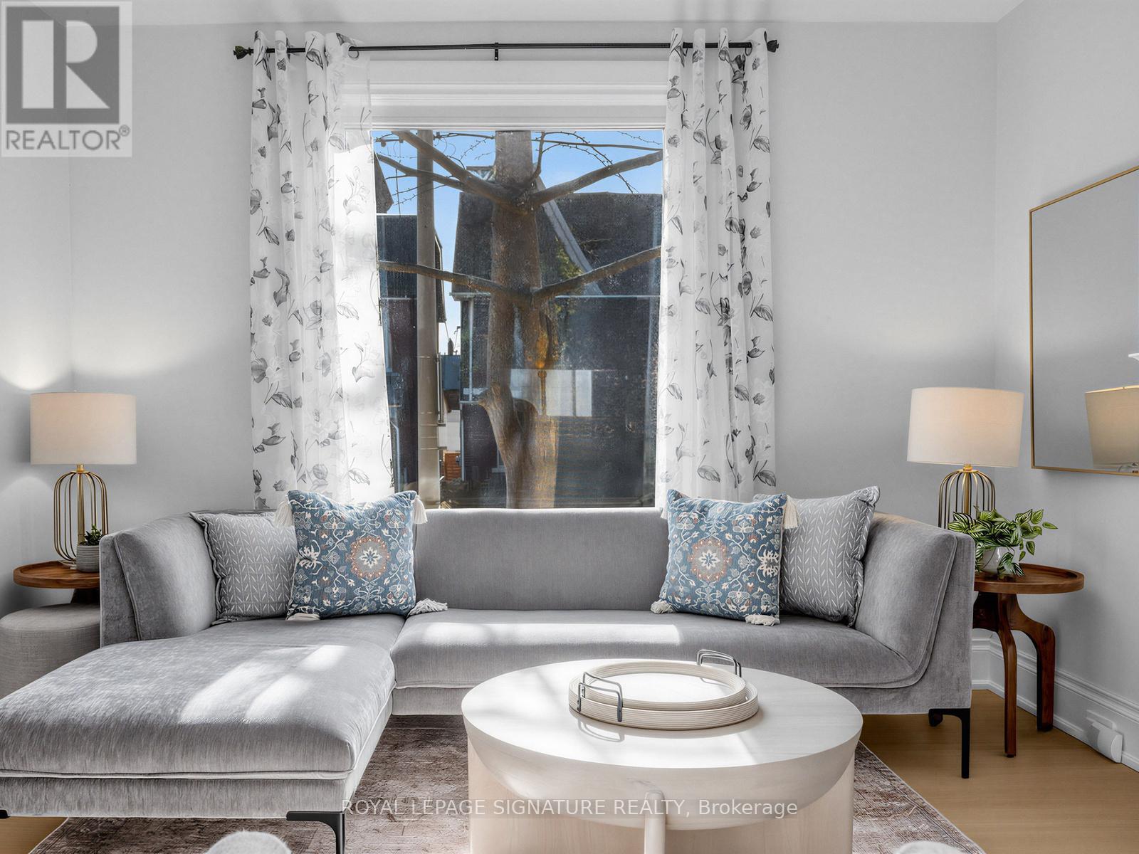 29 Grace Street, Toronto, Ontario  M6J 2S4 - Photo 7 - C13054440