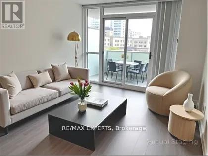 728 - 25 LOWER SIMCOE STREET, Toronto, Ontario