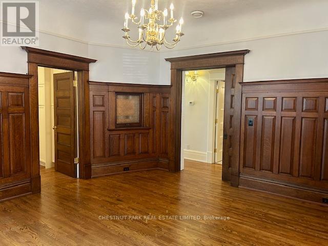 Main - 662 Broadview Avenue, Toronto, Ontario  M4K 2P1 - Photo 11 - E13054370