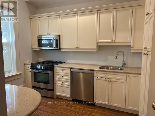 Main - 662 Broadview Avenue, Toronto, Ontario  M4K 2P1 - Photo 12 - E13054370