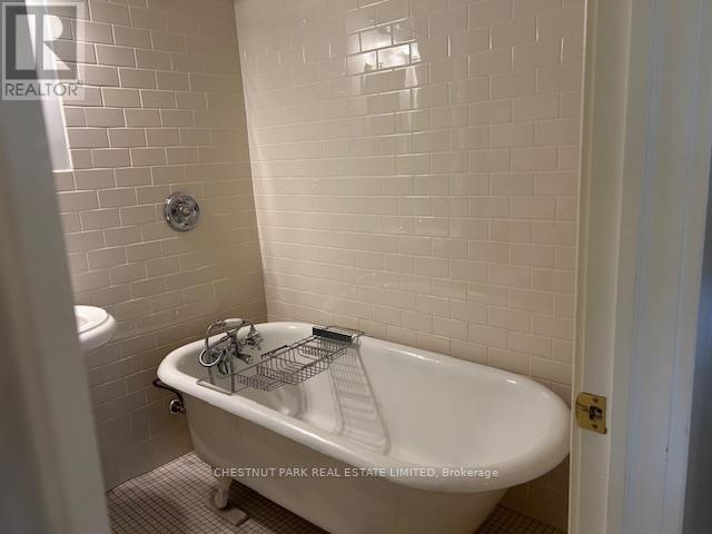 Main - 662 Broadview Avenue, Toronto, Ontario  M4K 2P1 - Photo 22 - E13054370