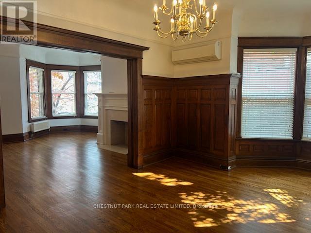 Main - 662 Broadview Avenue, Toronto, Ontario  M4K 2P1 - Photo 7 - E13054370