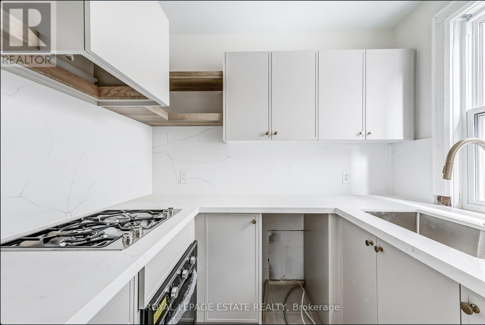 44 Wineva Avenue, Toronto, Ontario  M4E 2S9 - Photo 10 - E13054430