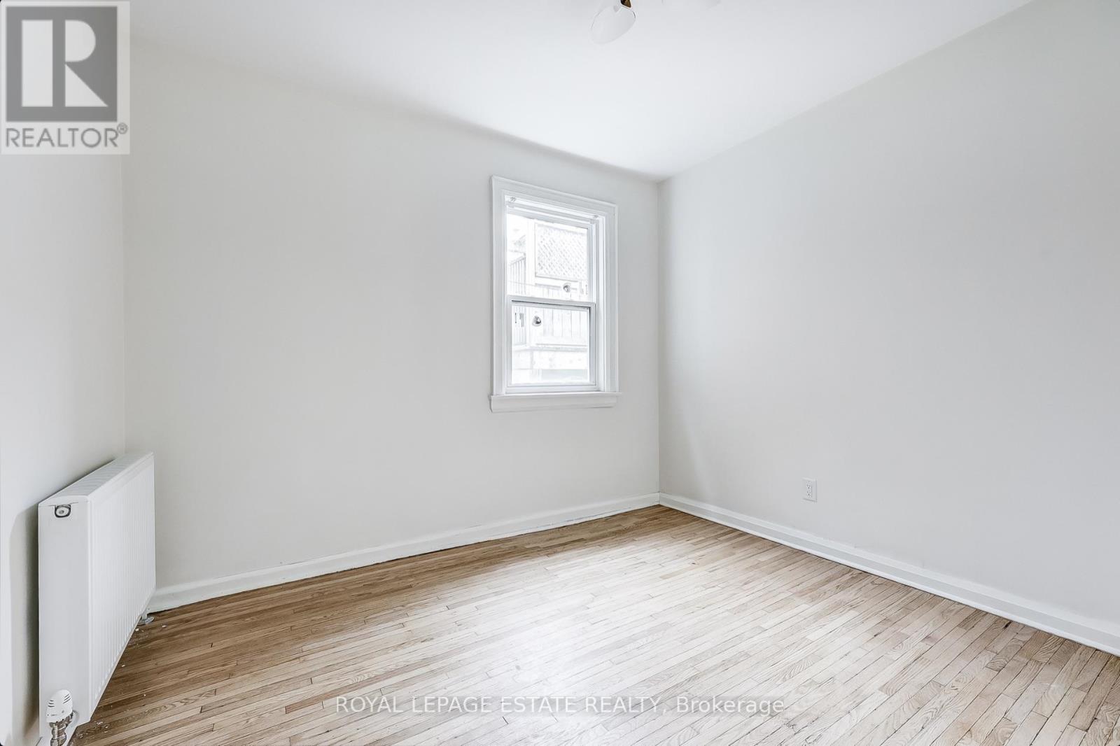 44 Wineva Avenue, Toronto, Ontario  M4E 2S9 - Photo 16 - E13054430