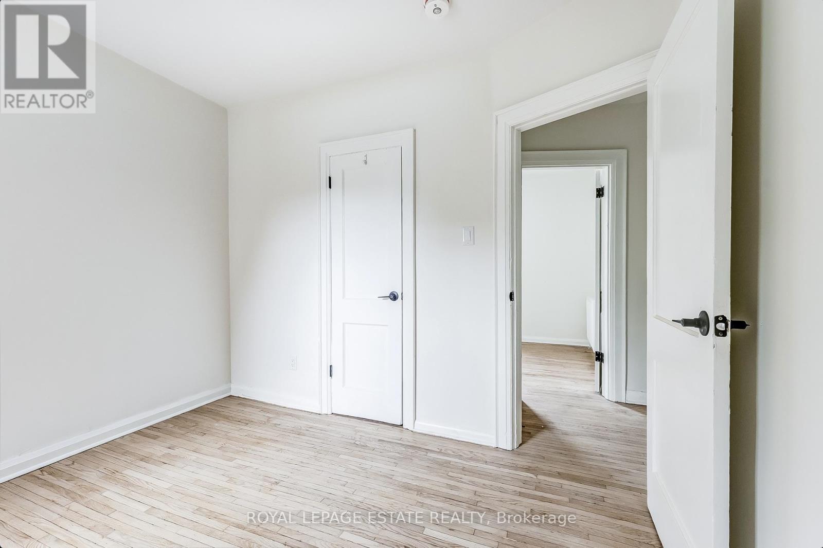 44 Wineva Avenue, Toronto, Ontario  M4E 2S9 - Photo 17 - E13054430