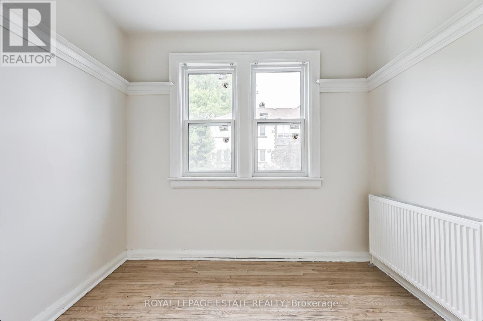 44 Wineva Avenue, Toronto, Ontario  M4E 2S9 - Photo 19 - E13054430