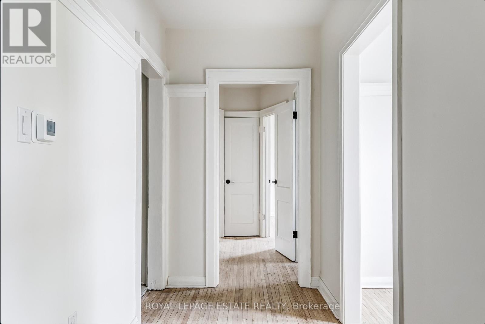 44 Wineva Avenue, Toronto, Ontario  M4E 2S9 - Photo 20 - E13054430