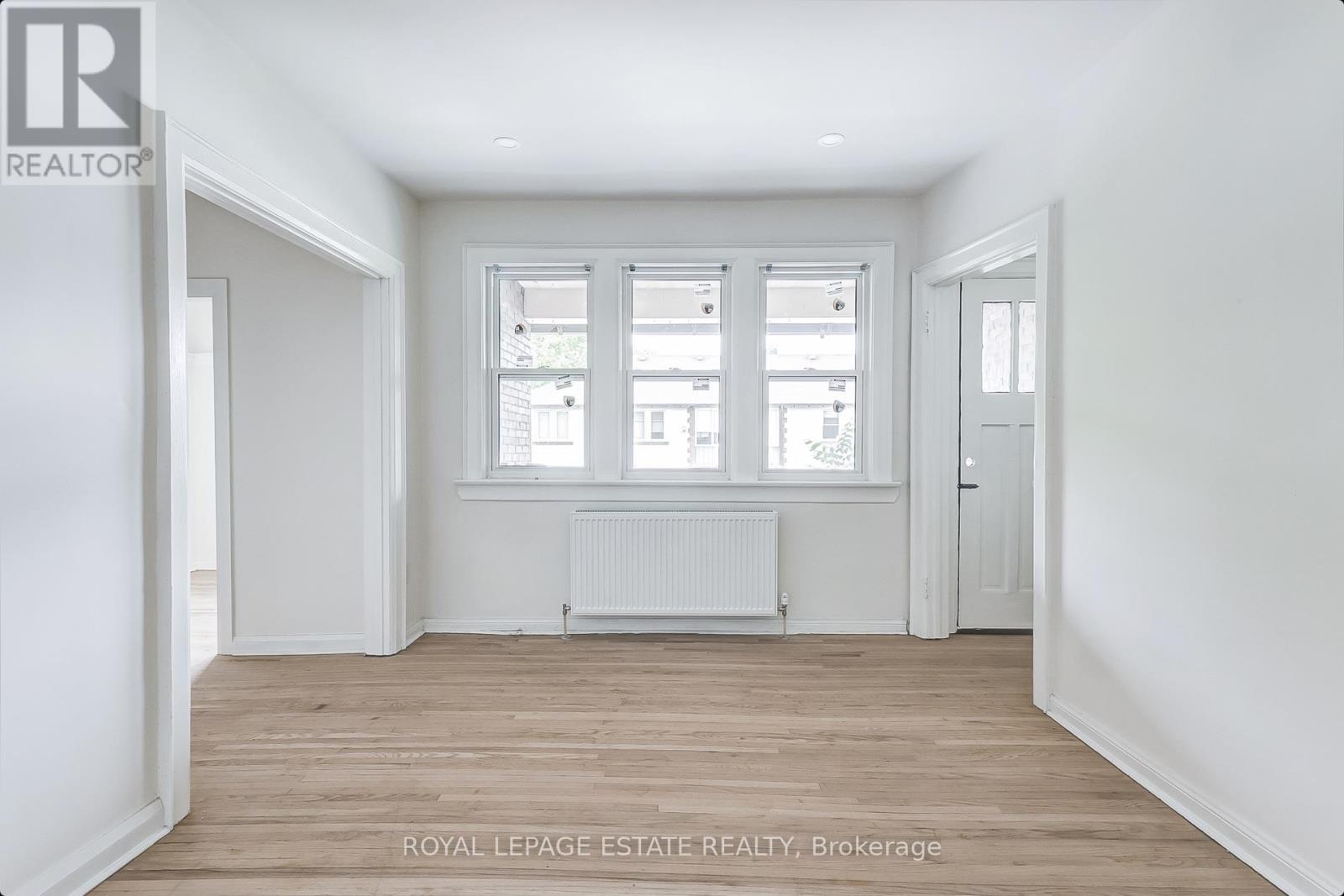 44 Wineva Avenue, Toronto, Ontario  M4E 2S9 - Photo 21 - E13054430