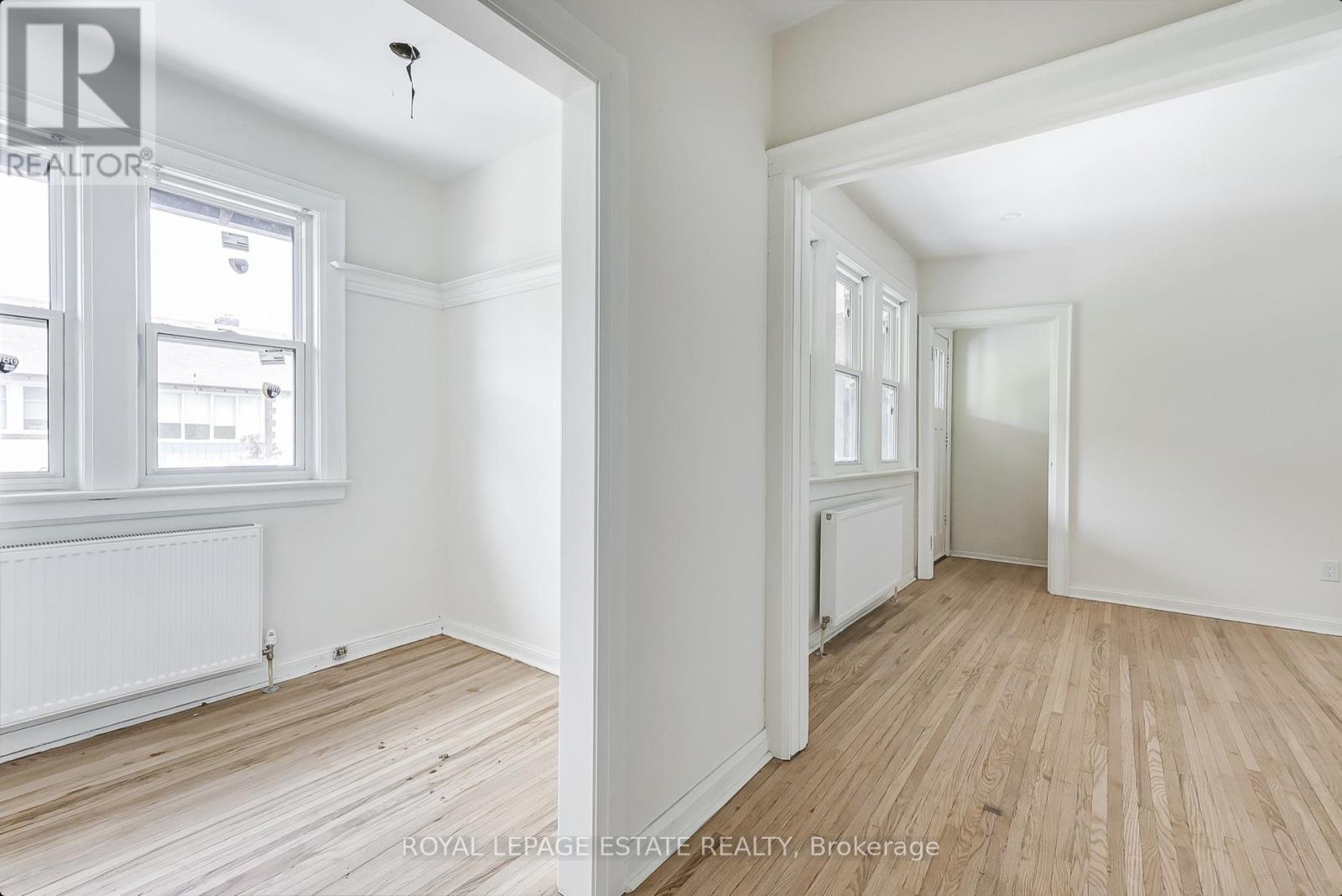 44 Wineva Avenue, Toronto, Ontario  M4E 2S9 - Photo 24 - E13054430