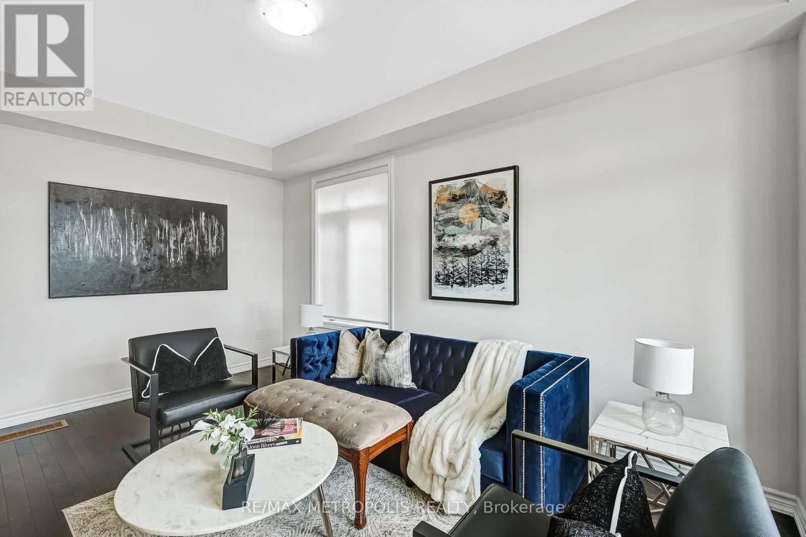 15 Douglas Kemp Crescent, Clarington, Ontario  L1C 7E3 - Photo 5 - E13054452