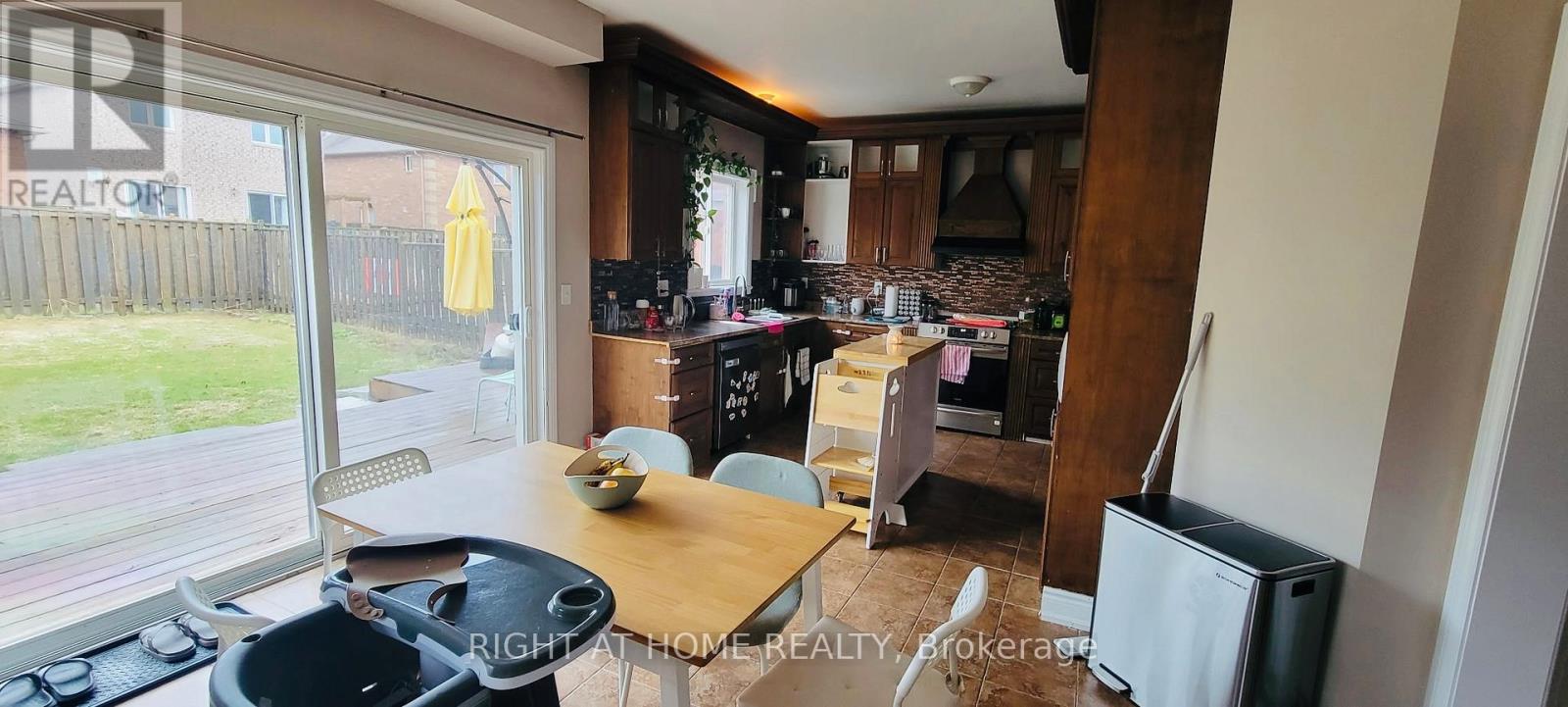 1215 Lowrie Street, Innisfil, Ontario  L9S 0E5 - Photo 7 - N13054348